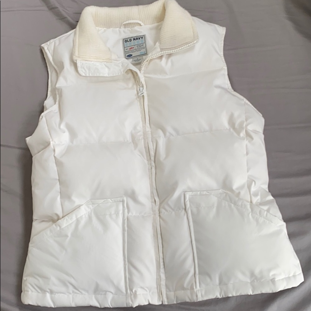 Old Navy White Puffer Vest Size Small - Picture 5 of 8
